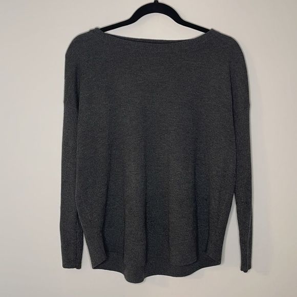 LOFT grey knit sweater - Picture 3 of 9